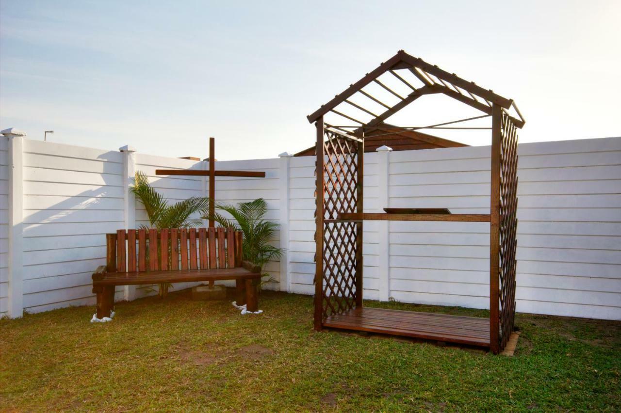 Seagull Lodge Richards Bay Exterior photo